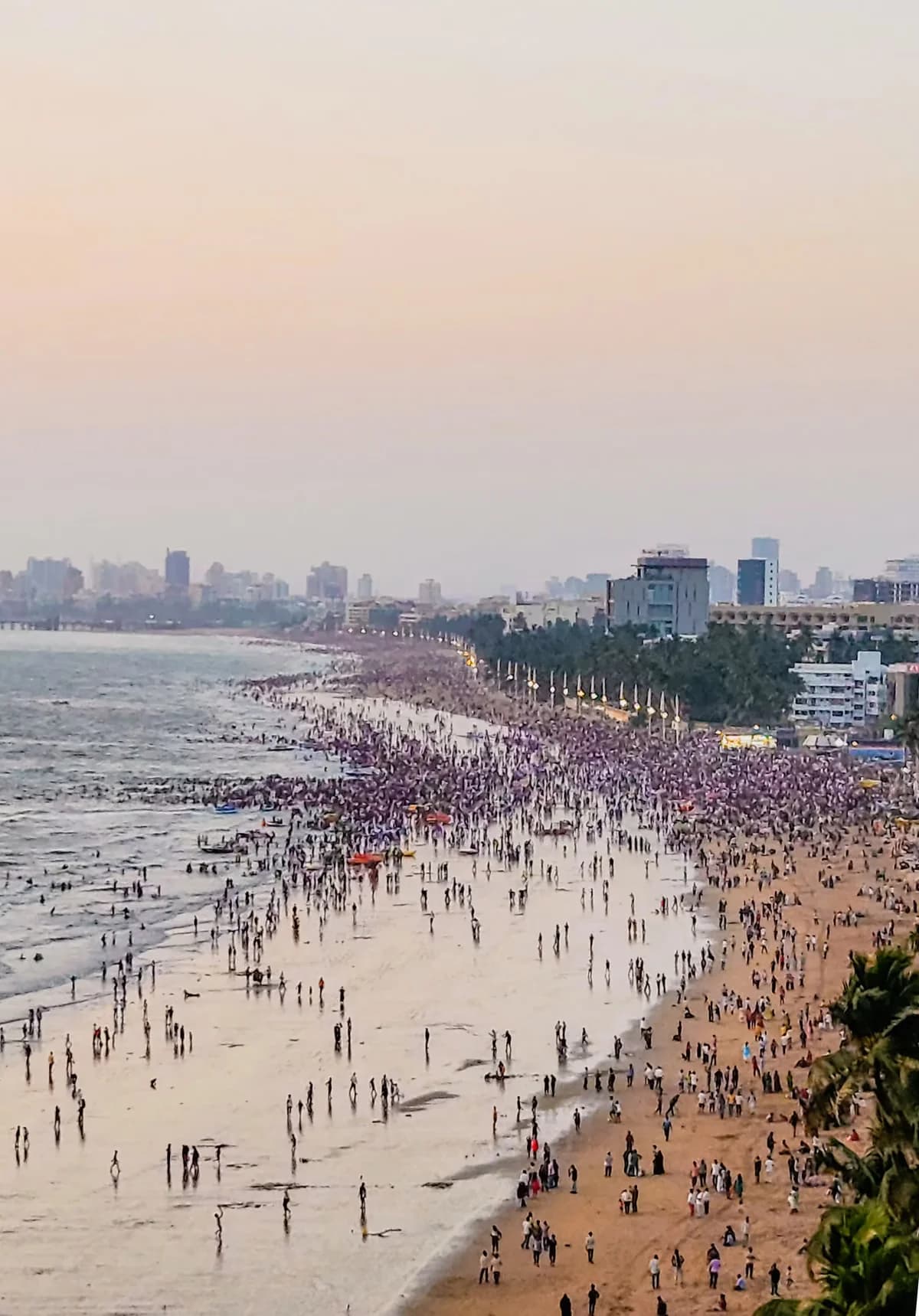 Juhu Beach, Mumbai Darshan landmark