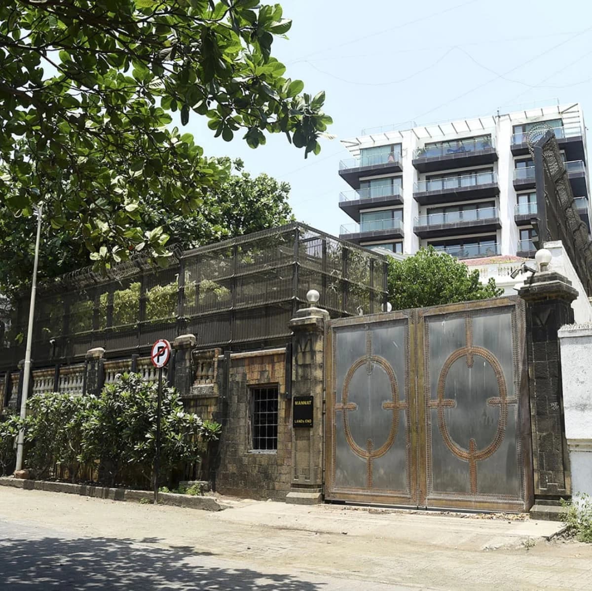 Bandra Bandstand - Mannat (SRK House), Mumbai Darshan landmark